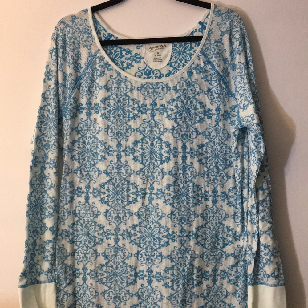 NWOT boho pattern long sleeve